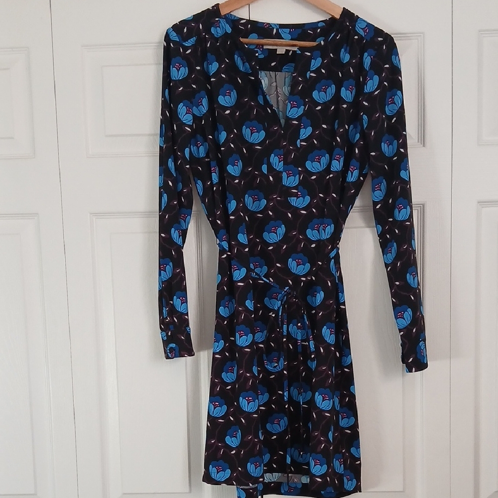 LOFT Dress. EUC - Picture 3 of 12